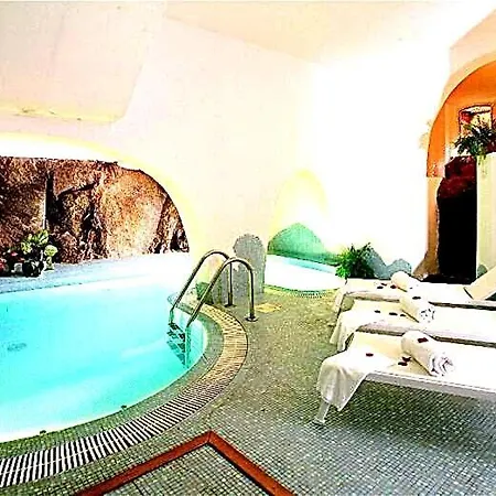 Con Piscina